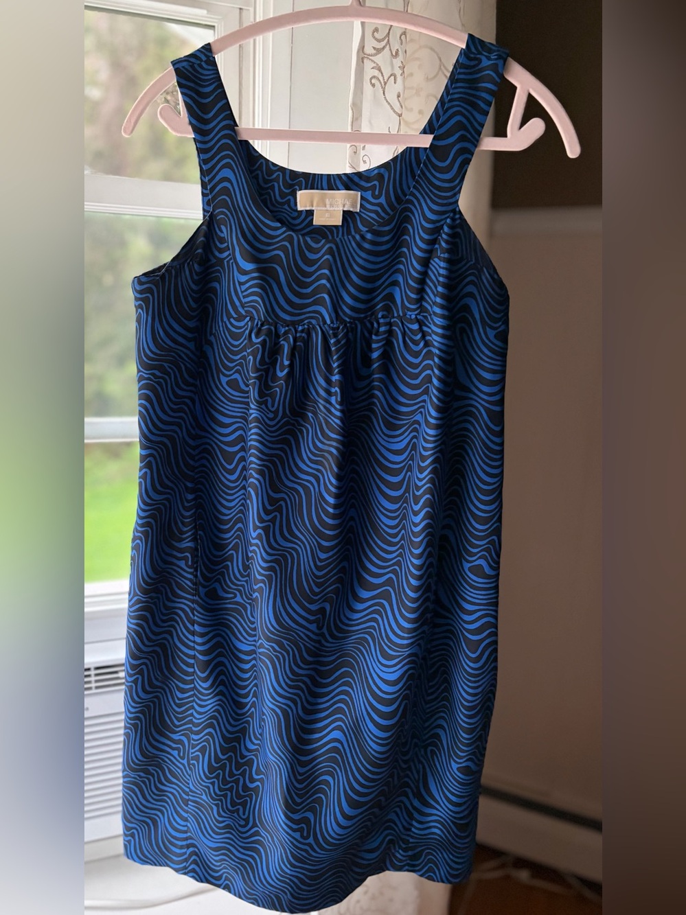 M. Kors Silk Blue/Black Wave Print Shift Dress Summer Quiet Luxury Sz 6 EUC